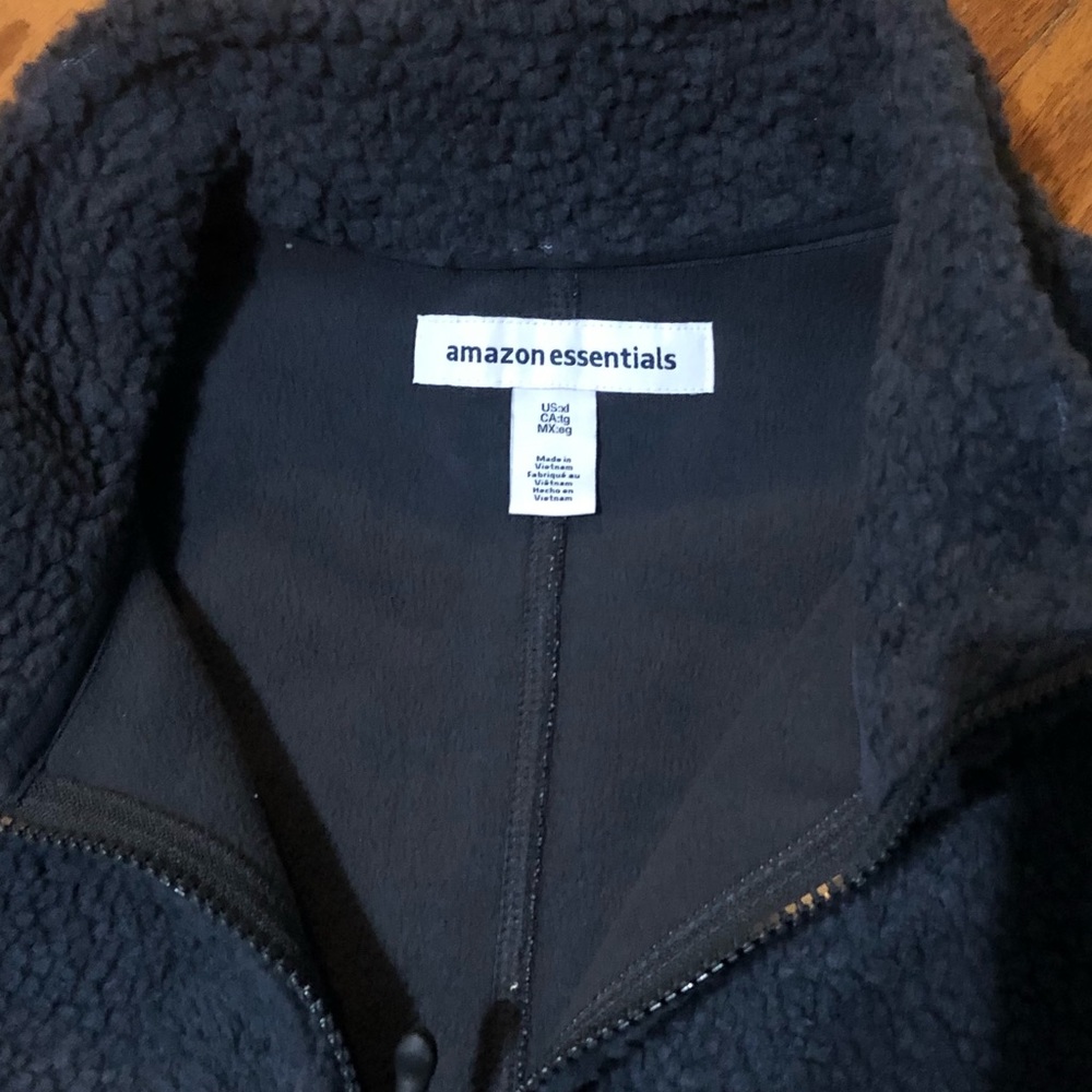 2 - Amazon Essentials Men’s Full-Zip Sherpa - Size XL - Picture 8 of 12